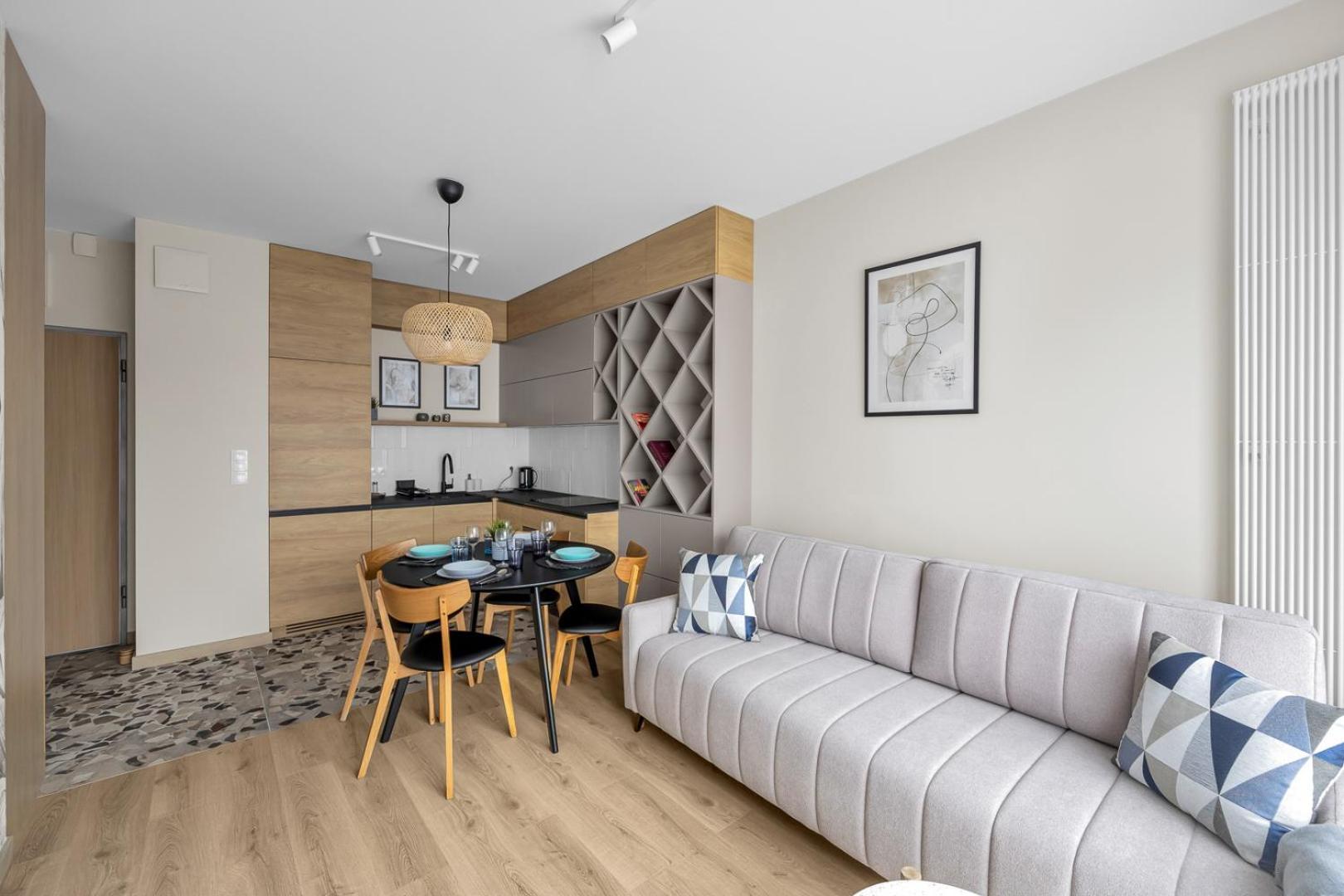 Apartment Airport - Parking & Balcony - By Rentujemy *